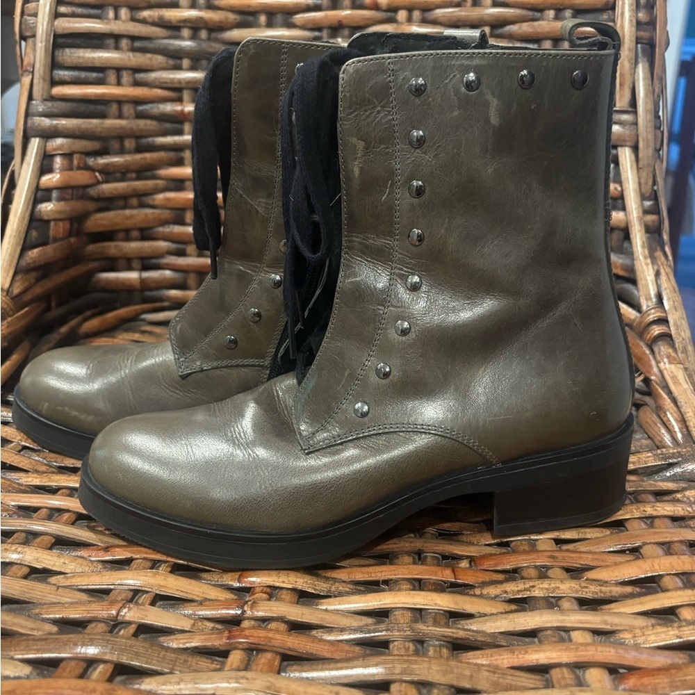 Gabriella Green  Leather Combat Boots in size 38/7.5 Great Condition! - Picture 2 of 16
